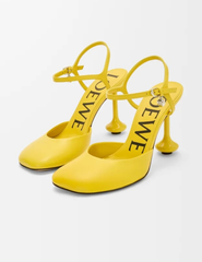 Toy ankle strap pump in lambskin